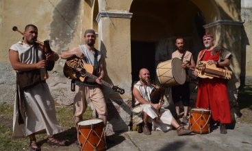 Dansuri renascentiste, muzica Cimpoierilor din Transilvania și târg de meșteșuguri tradiționale, în Cetatea Deva