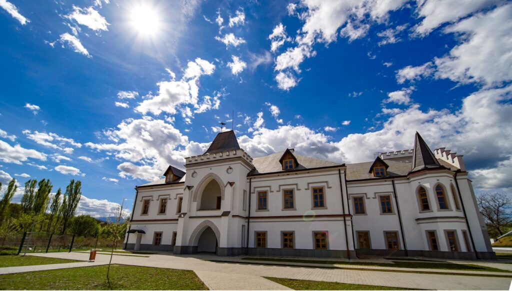castelul nopcsa restaurat
